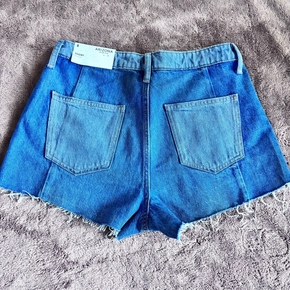 Arizona Jean Co Colorblock High Rise Denim Shorts Blue 8 2.5" Inseam NWT - Picture 4 of 4